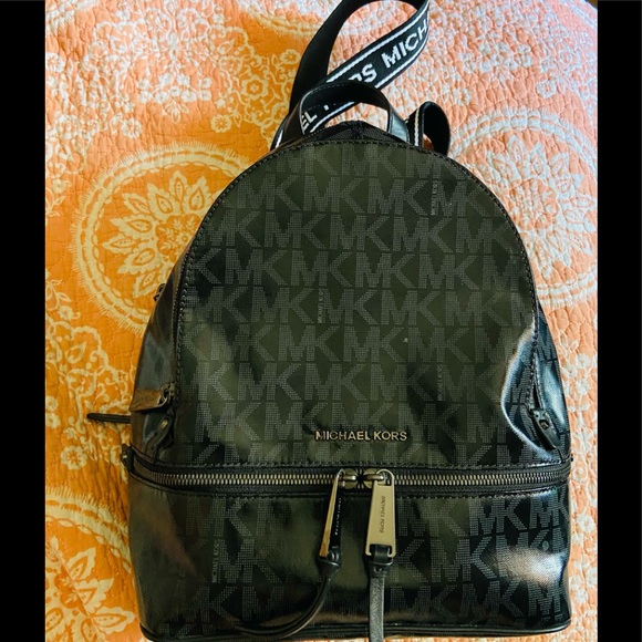 Michael Kors Handbags - Michael Kors MK black backpack